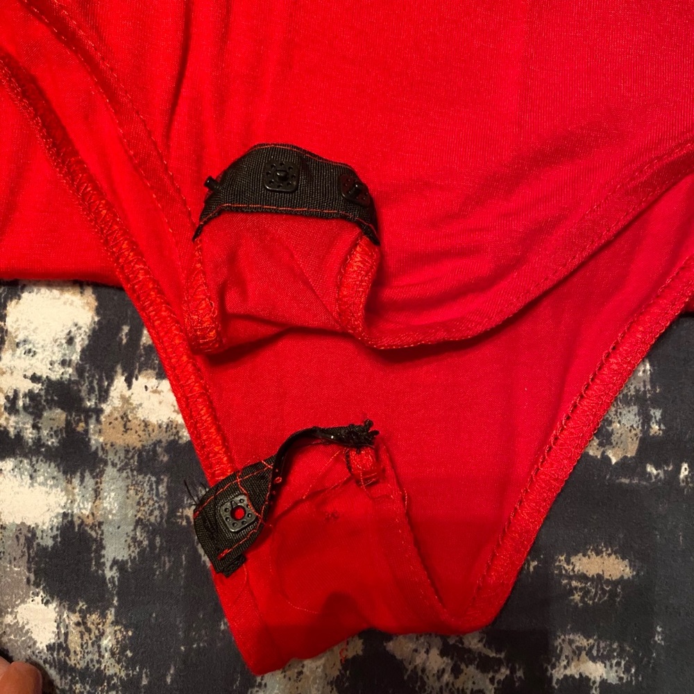 Red bodysuit - Picture 4 of 4